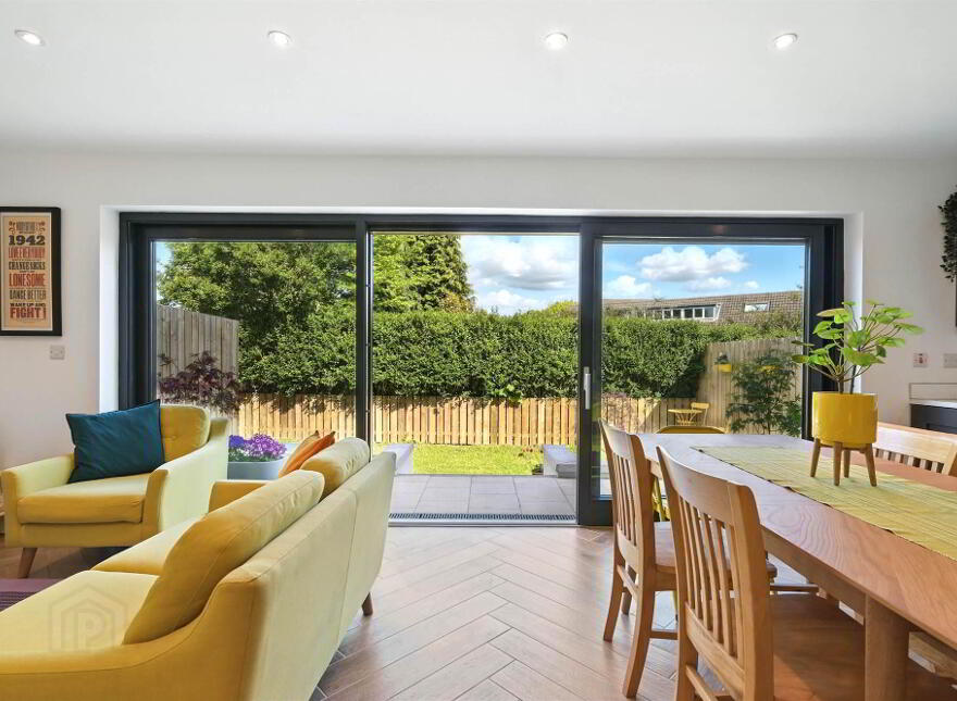 62 Earlswood Road, Ballyhackamore, Belfast, BT4 3DZ