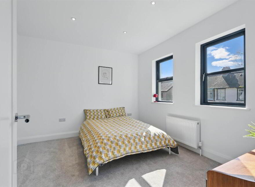 62 Earlswood Road, Ballyhackamore, Belfast, BT4 3DZ