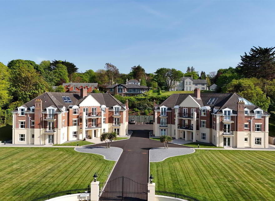 Apt 3, Clanbrassil Court, Holywood, BT18 0EQ photo