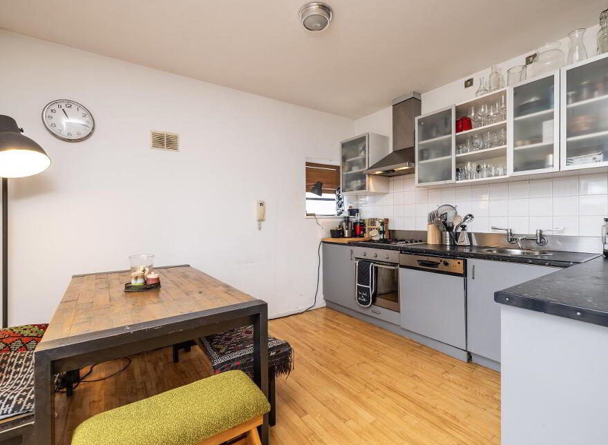 Apartment 7 Temple Bar Square, Temple Bar, Dublin, D02 photo
