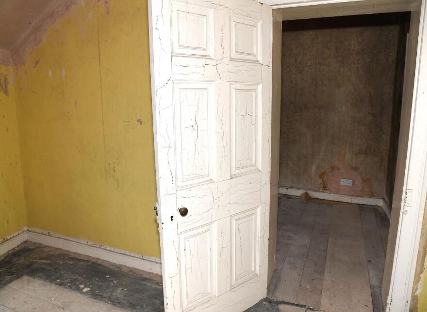 No. 4 St. Jarlath' S Place, Bishop Street, Tuam,Galway, H54D729