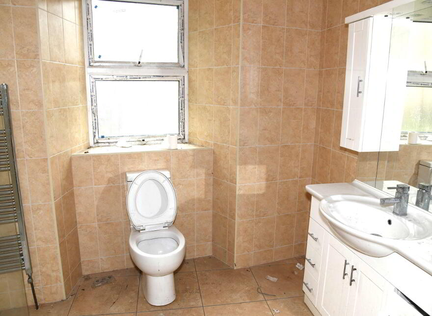 No. 4 St. Jarlath' S Place, Bishop Street, Tuam,Galway, H54D729