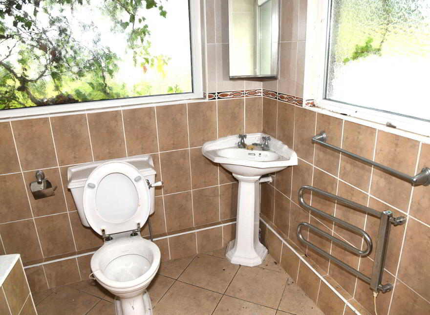 No. 3 St. Jarlath' S Place, Bishop Street, Tuam,Galway, H54PH66