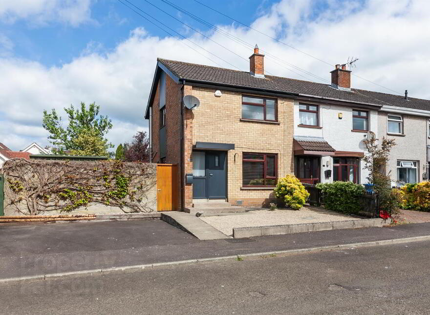 1 Moyadam Park, Parkgate, Ballyclare, BT39 0DZ photo