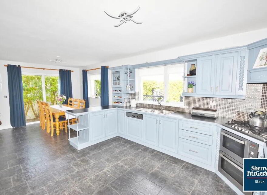 7 Kenny Heights, Cahirdown, Listowel, V31T213