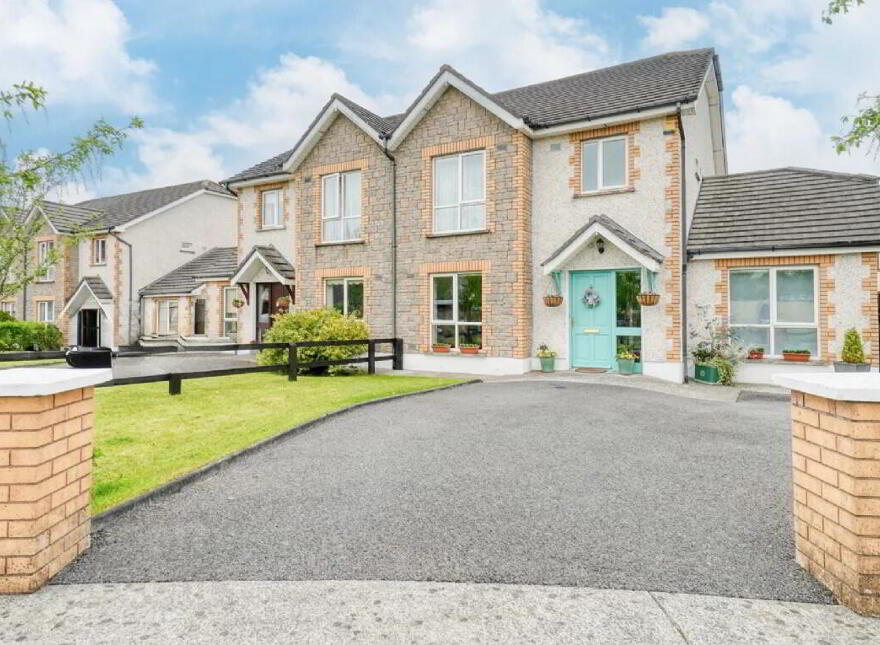 17 Killucan Manor Lawn, Rathwire, N91W627 photo