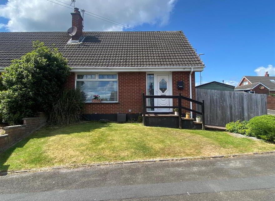 22 Meadowvale Drive, Bangor, BT19 1HP photo