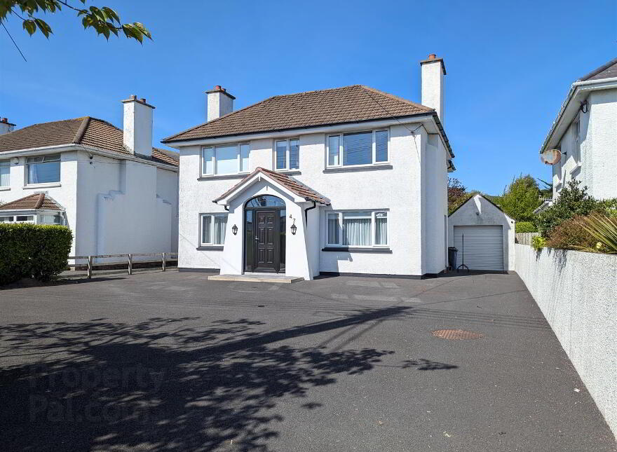 47 Shimna Road, Newcastle, BT33 0DZ photo