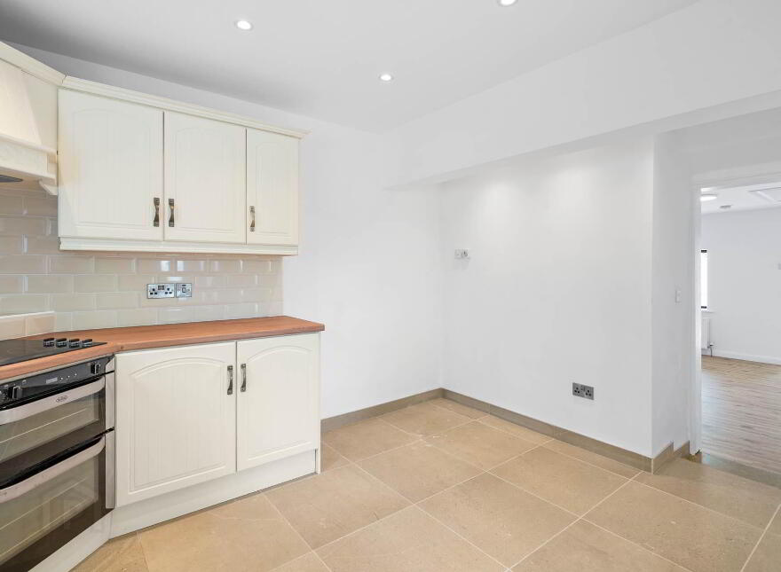 Meencarrigagh, Ballybofey, Lifford, F93E8PF