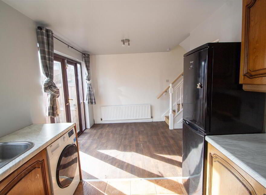 4 Iris Walk, Belfast, BT12 7BX