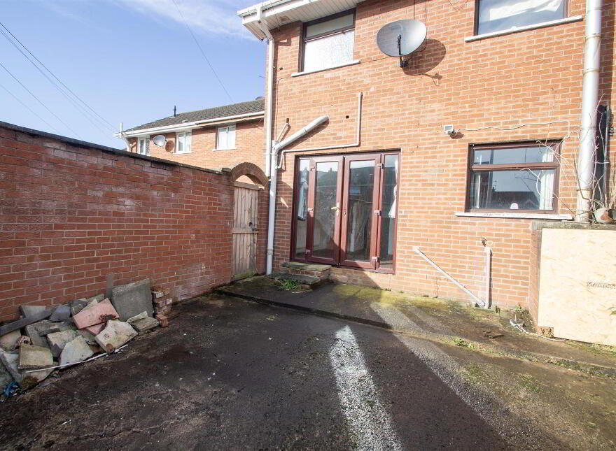 4 Iris Walk, Belfast, BT12 7BX