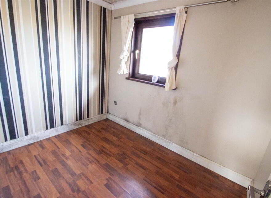 4 Iris Walk, Belfast, BT12 7BX