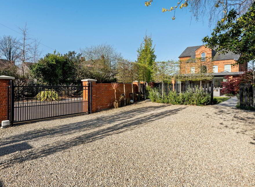 3 Alexandra Park, Off My Lady's Mile, Holywood, BT18 9ET
