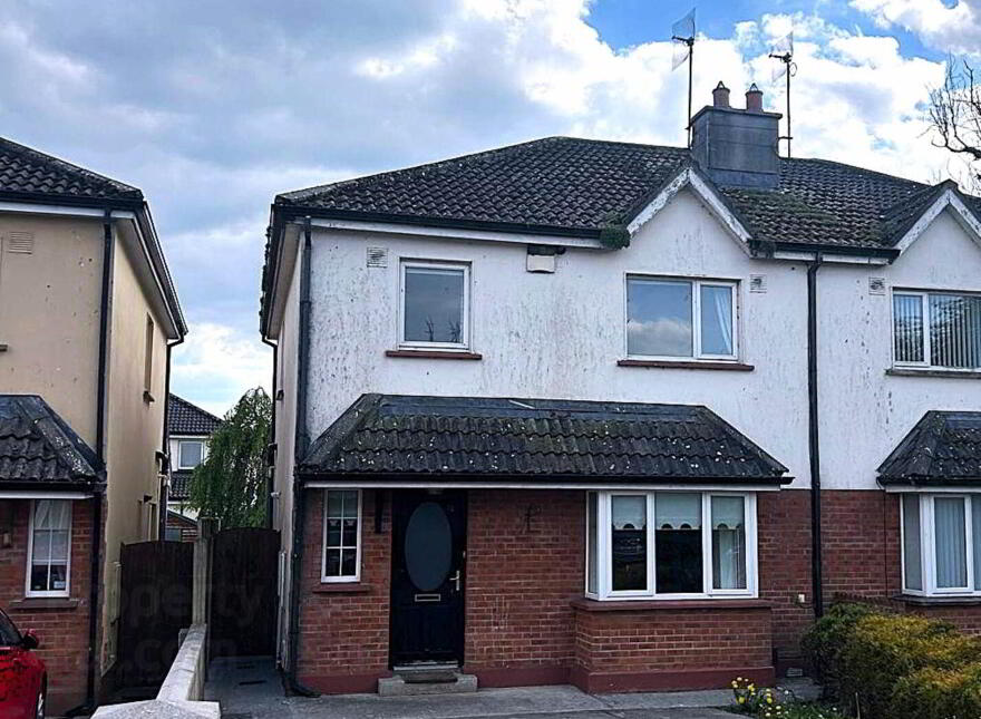72 Na Cluáinte, Portarlington, R32W597 photo
