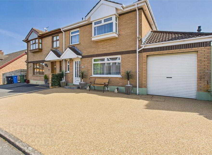 30 Stratford Drive, Bangor, BT19 6ZW photo