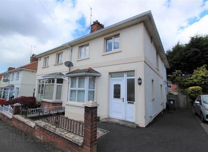 75 Ashley Avenue, Belfast, BT9 7BU photo