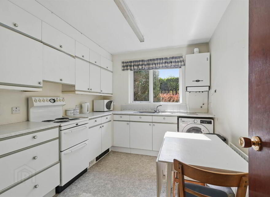 Apt 1, 64 Osborne Park, Belfast, BT9 6JP