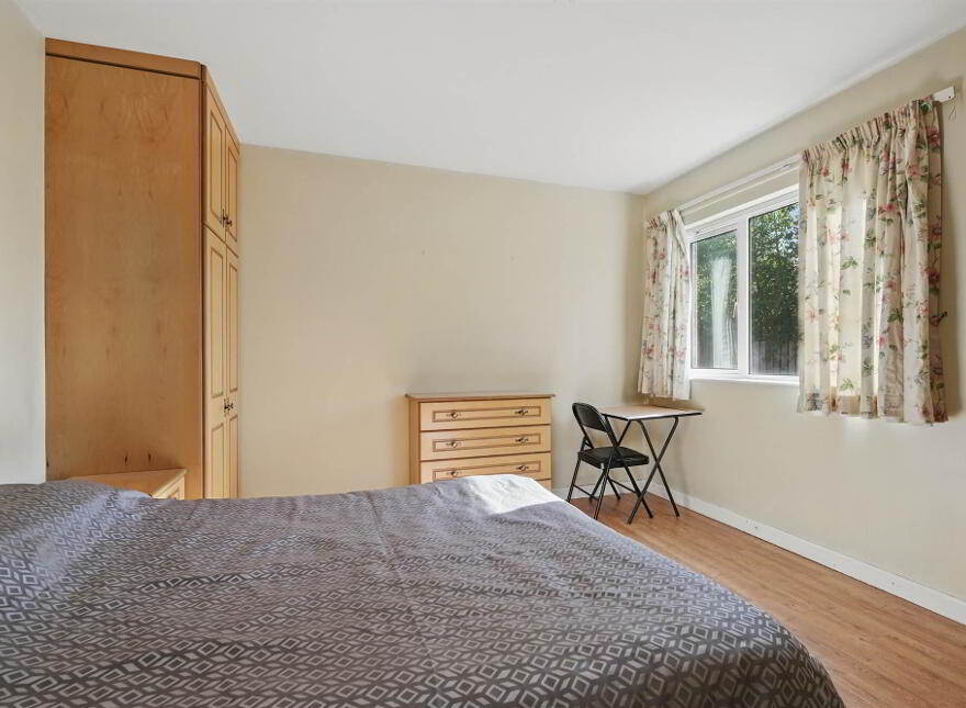 Apt 1, 64 Osborne Park, Belfast, BT9 6JP