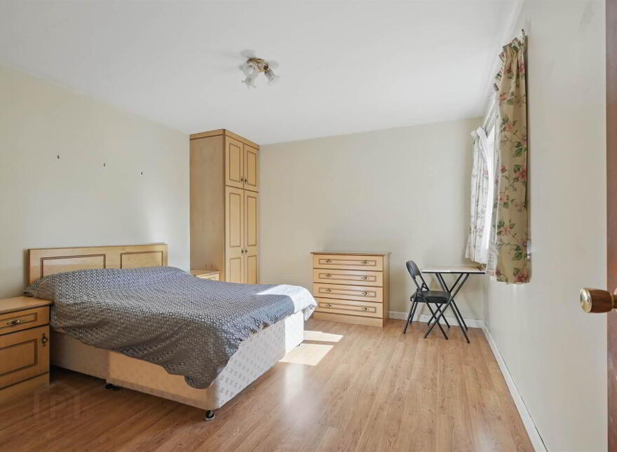 Apt 1, 64 Osborne Park, Belfast, BT9 6JP