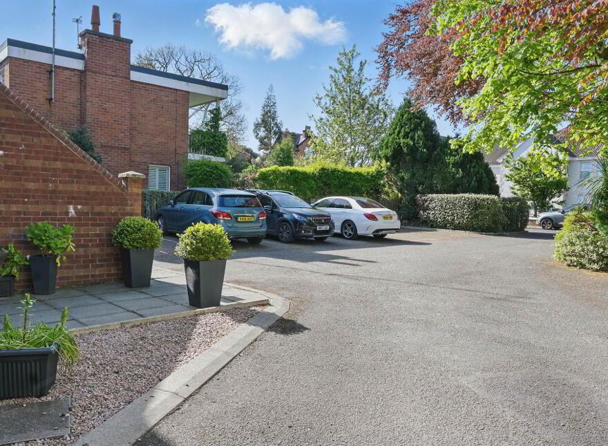 Apt 1, 64 Osborne Park, Belfast, BT9 6JP