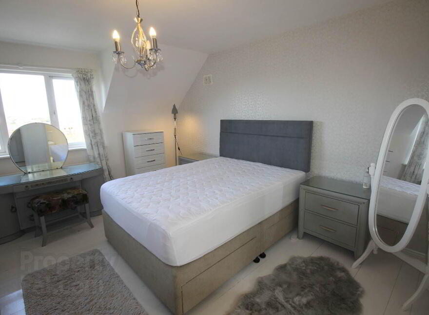 17 Pembroke Heights, Pembroke Wood, Passage West, T12VK7P photo