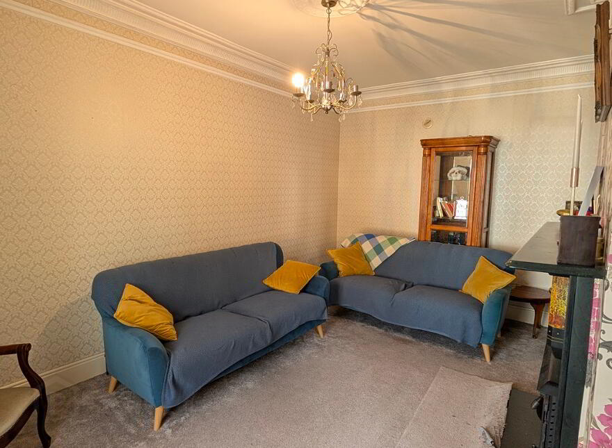 Church St., Carrigallen, H12DP30