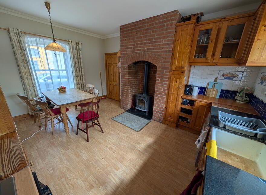 Church St., Carrigallen, H12DP30