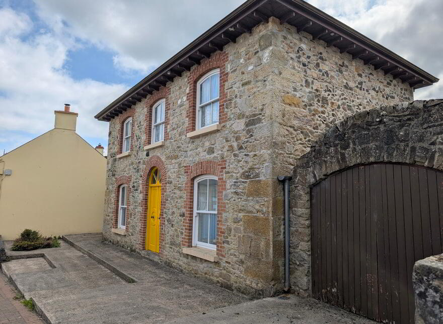 Church St., Carrigallen, H12DP30