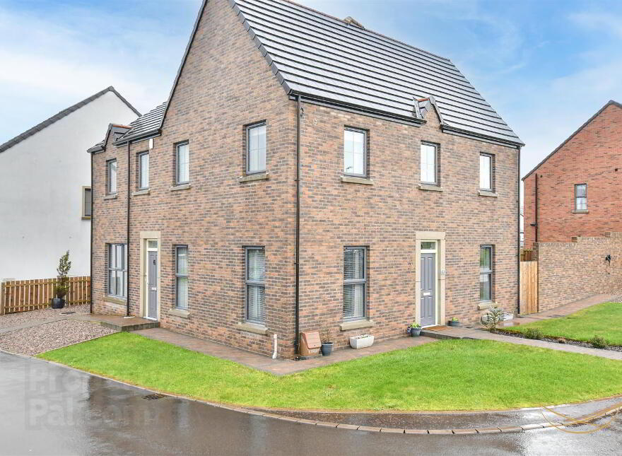 8 Hansons Hall Lane, Ballyclare, BT39 9ZY photo