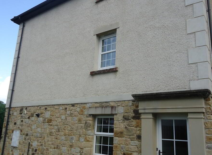 6 Devenish Manor, Silverhill, Enniskillen, BT74 5JB photo