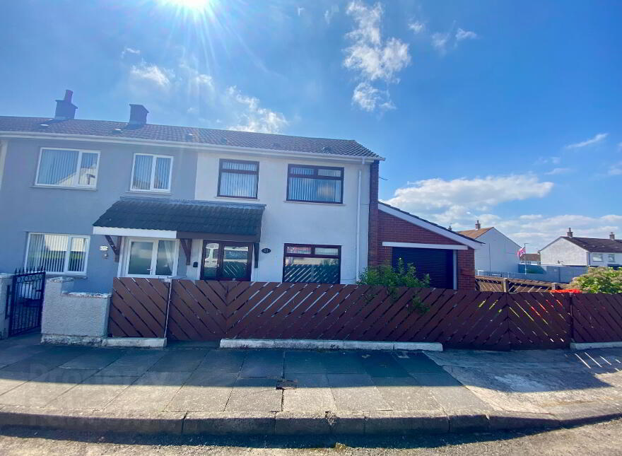 33 Pinewood Avenue, Carrickfergus, BT38 8EL photo