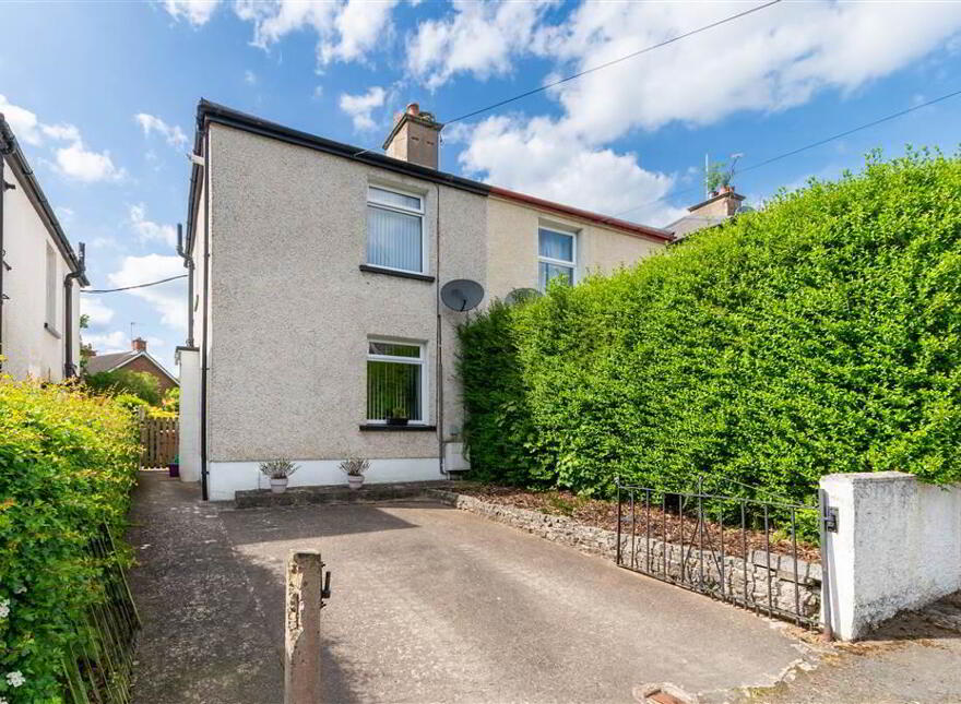 82 Sunnyhill Park, Upper Dunmurry Lane, Dunmurry, Belfast, BT17 0PZ photo