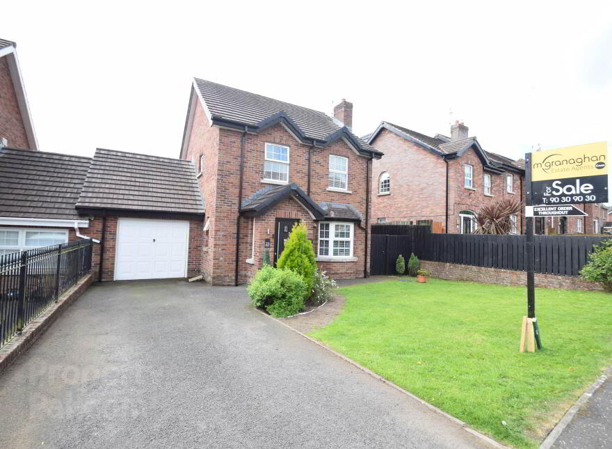 23 Mount Eagles Crescent, Dunmurry, Belfast, BT17 0GL photo