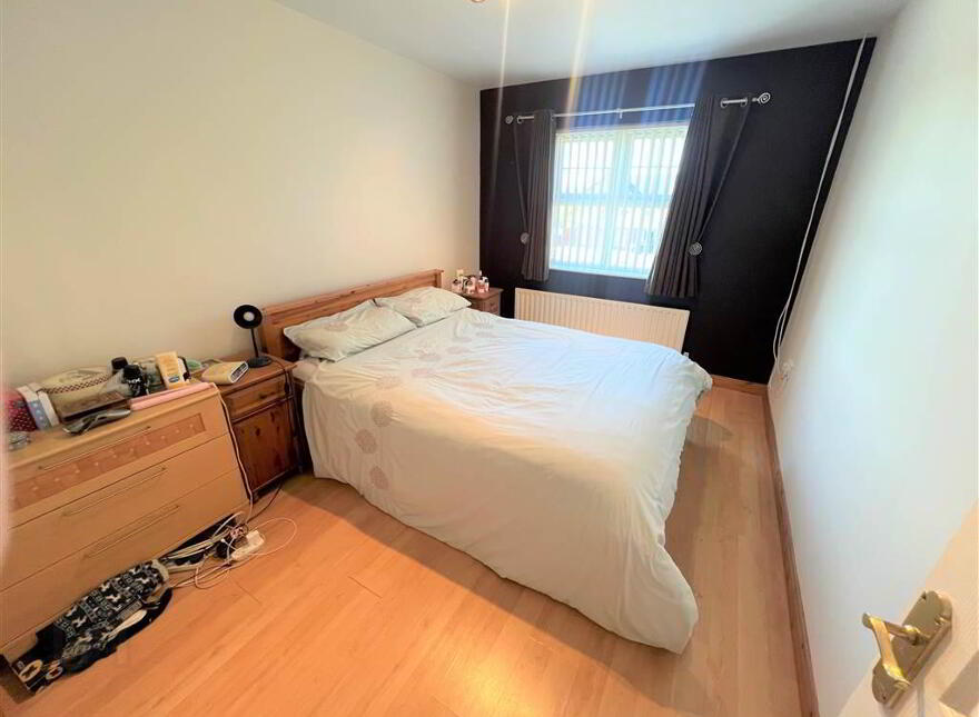 8 Lindara Park, Larne, BT40 2GD