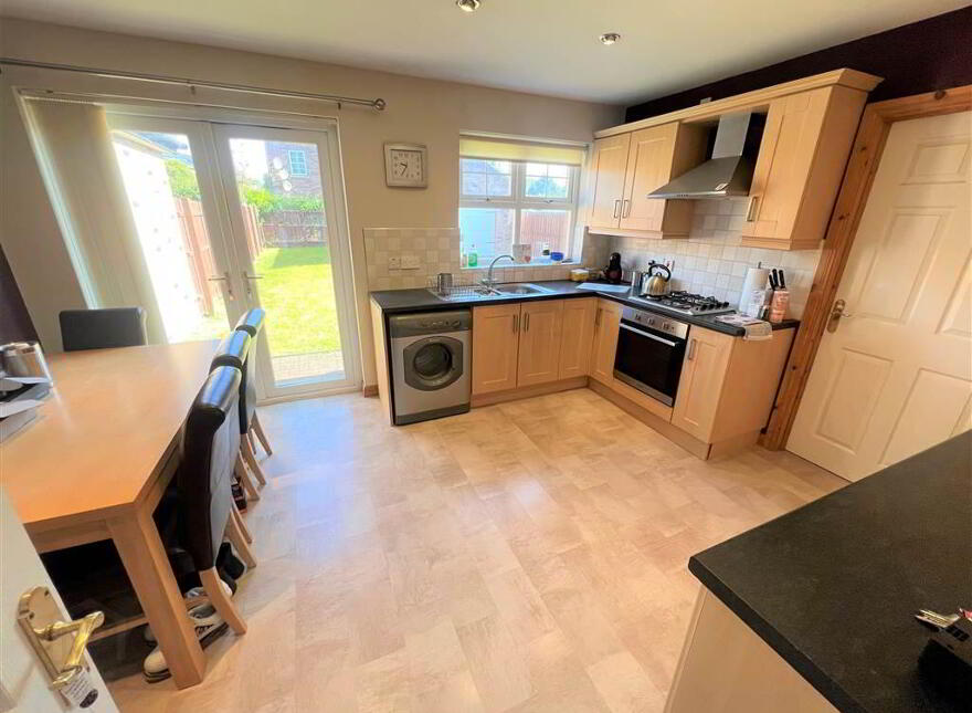 8 Lindara Park, Larne, BT40 2GD