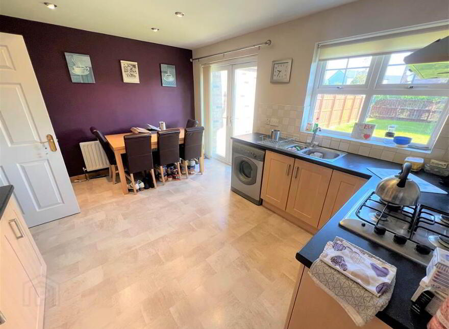 8 Lindara Park, Larne, BT40 2GD