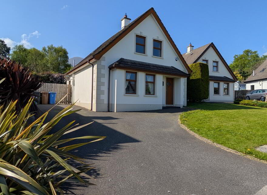 3 Tullybrannigan Crescent, Newcastle, BT33 0TP photo