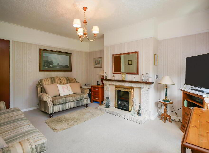 15 Castlecoole Park, Belvoir Park, Belfast, BT8 7BE