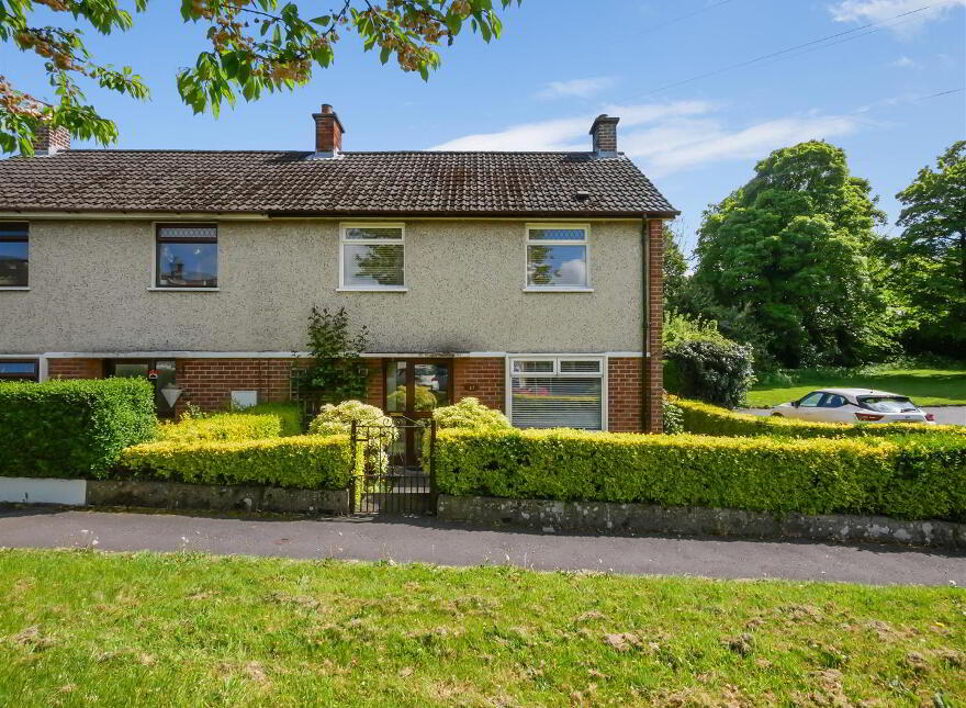 15 Castlecoole Park, Belvoir Park, Belfast, BT8 7BE photo