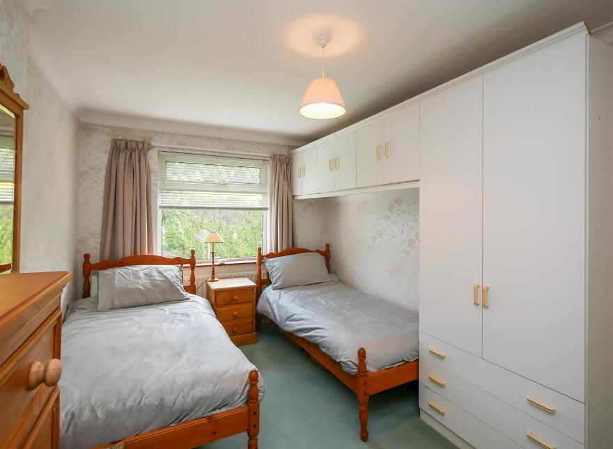 15 Castlecoole Park, Belvoir Park, Belfast, BT8 7BE