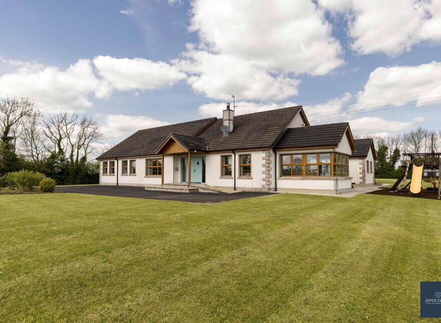 75 Gosford Road, Markethill, BT60 1RH photo