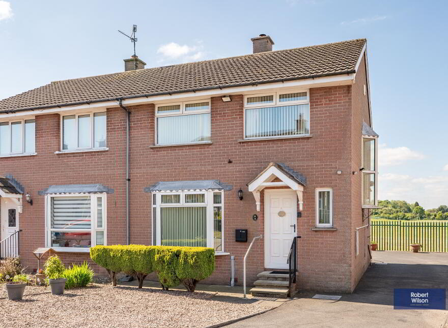 16 Marlborough Park, Lurgan, BT66 8NL photo