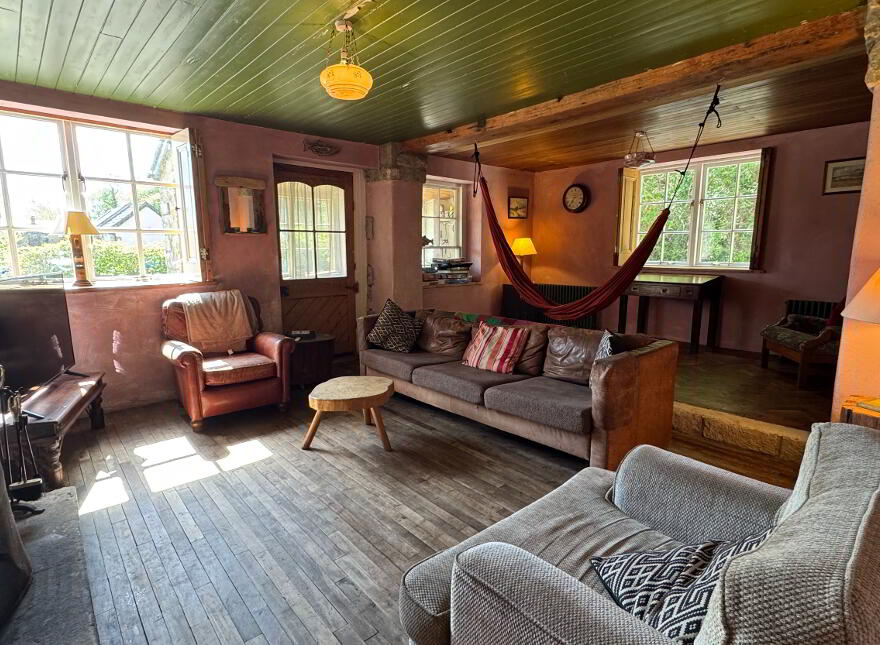 Driftwood Cottage, Ballyara, Killybegs, F94X9V2