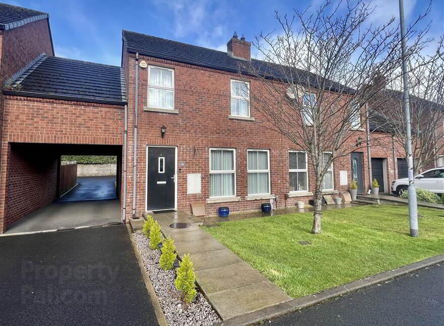 18 Montgomery Chase, Cregagh, Belfast, BT6 9GQ photo