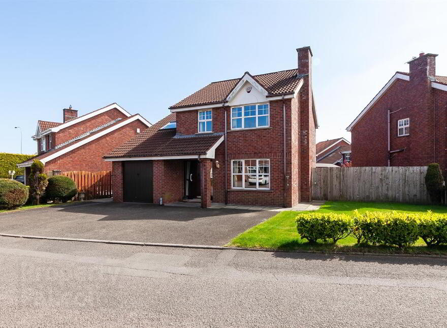 5 Glenross Park, Newtownabbey, BT36 5GN photo