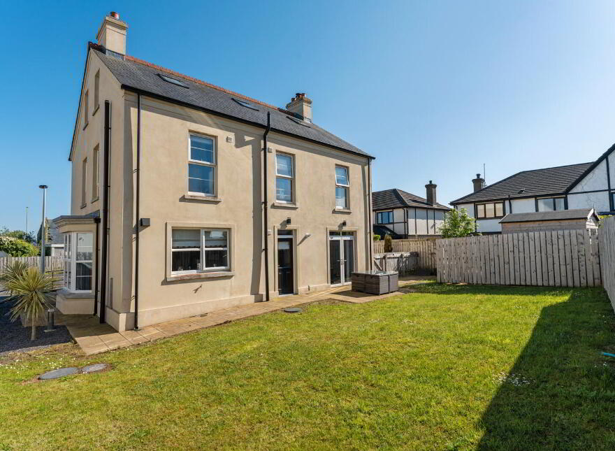 7 Hartley Hall Close, Greenisland, Carrickfergus, BT38 8ZQ