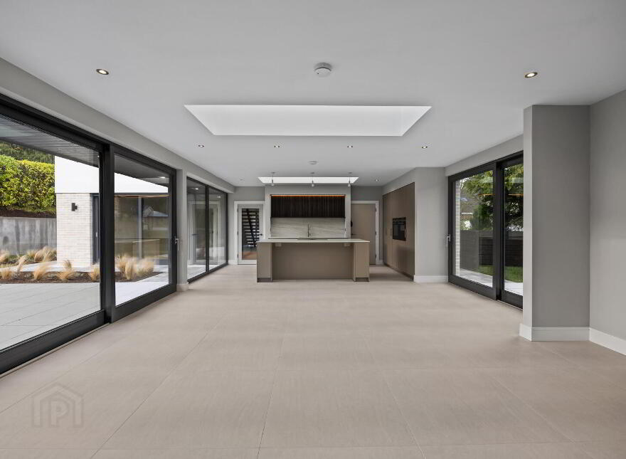 Monad, 7a Glen Road, Cultra, Holywood, BT18 0HB