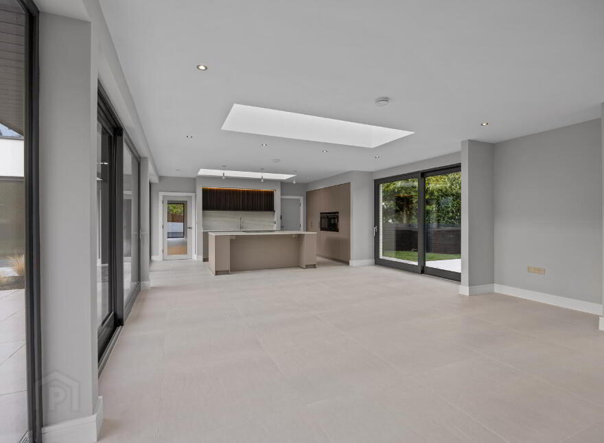 Monad, 7a Glen Road, Cultra, Holywood, BT18 0HB
