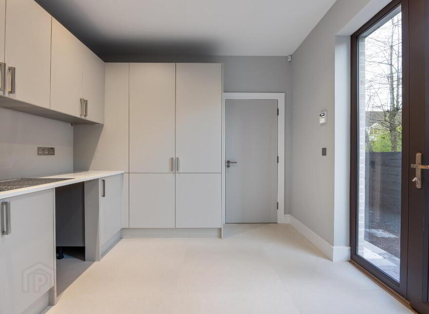 Monad, 7a Glen Road, Cultra, Holywood, BT18 0HB