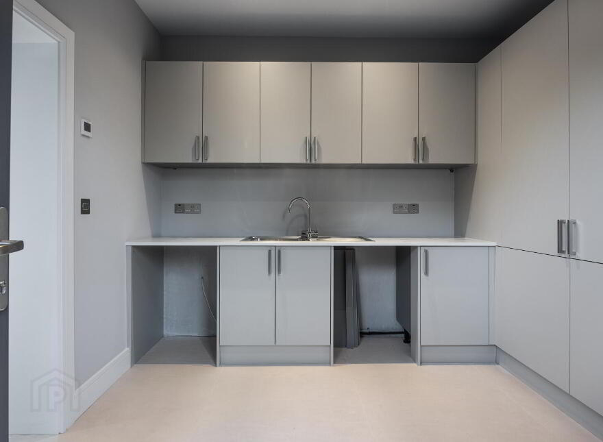 Monad, 7a Glen Road, Cultra, Holywood, BT18 0HB
